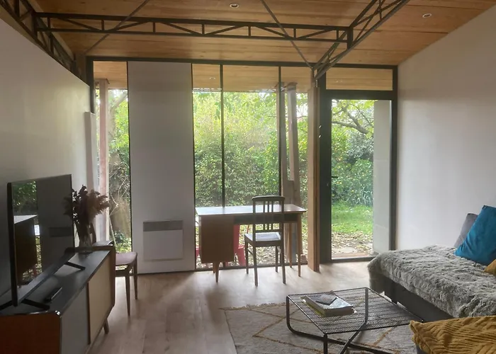 Un Jardin En * Toulouse