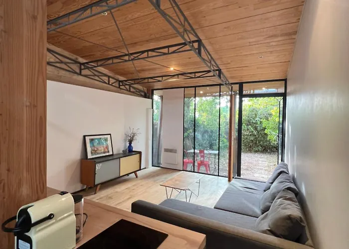 Apartman Un Jardin En *